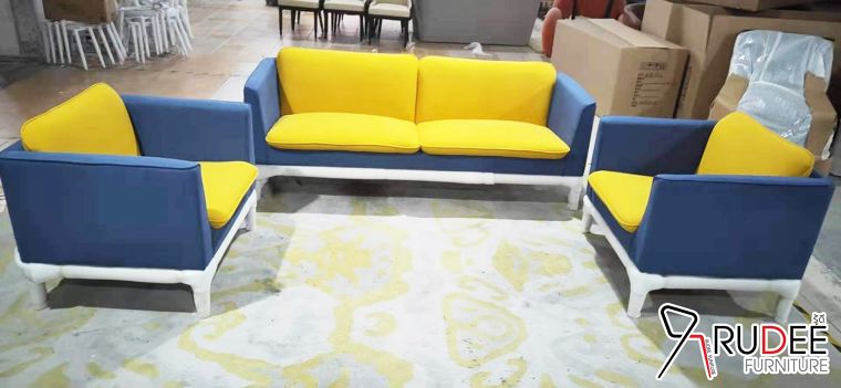 Modern Sofa โซฟารับรองดีไซน์สีสัน บี1 บี2 ตอบโจทย์ทุกความต้องการ ด้วยคอนเซปภาพลักษณ์ชัดเจนสดใส โทนสีน้ำเงินตัดสีเหลืองดูเด่นจัด พร้อมด้วยโครงสร้างวัสดุที่ได้มาตรฐาน ภาพประกอบ