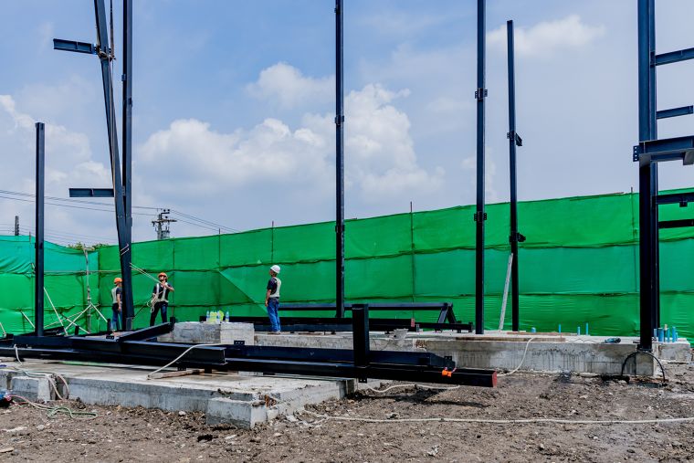 3-Storey Steel House (บ้านเพชรเกษม) บ้านโครงสร้างเหล็กที่ผสมผสานกลิ่นอายของความดิบเท่ เข้ากับความเรียบง่ายทันสมัยได้อย่างมีเสน่ห์ ภาพประกอบ