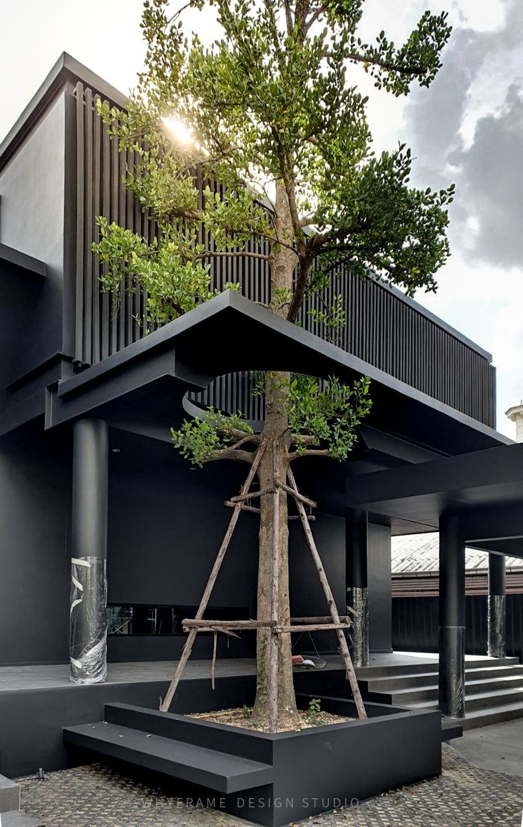 Black house / Whyframe design studio ภาพประกอบ