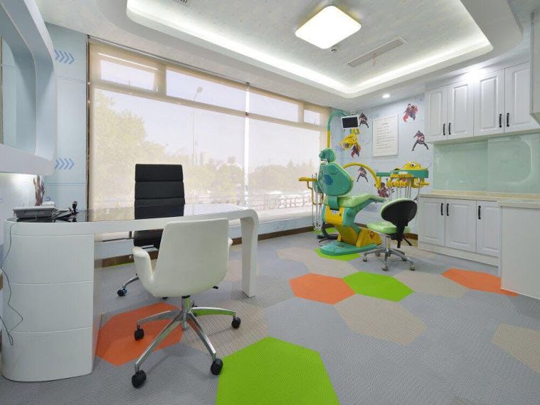 Wayflor เป็นวัสดุที่มีความ&nbsp;Hygiene เนื่องจากมีการเคลือบสาร Sanitized ยับยั้งการเจริญเติบโตของแบคทีเรีย และปราศจากสารตะกั่ว และสาร Phthalates
