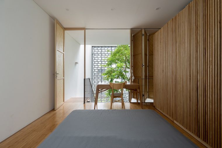 รูปภาพประกอบจาก&nbsp;www.archdaily.com

CH House / ODDO architects @Hoang Le&nbsp;
