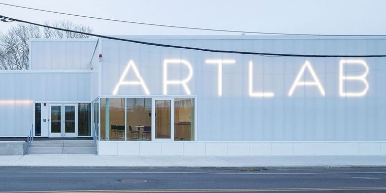 “Artlab” อาคารที่เรืองแสงในยามค่ำคืน ศูนย์รวม community สำหรับคนรักงานศิลปะจากมหาวิทยาลัย Harvard ภาพประกอบ