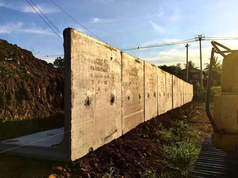 Retaining Wall L Series "กำแพงกันดินรูปตัว L" ติดตั้งง่าย เคลื่อนย้ายสะดวก ตัวช่วยสำหรับสถาปนิก ผู้รับเหมา ภาพประกอบ