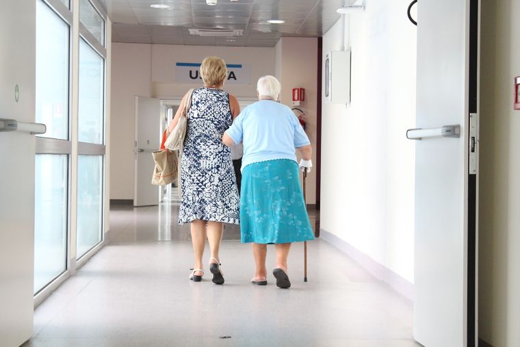 เลือกโช๊คอัพประตู (Door Closer) ที่ปลอดภัยและเหมาะกับการใช้งานในโรงพยาบาลและสถานบริการเพื่อผู้สูงอายุ ภาพประกอบ
