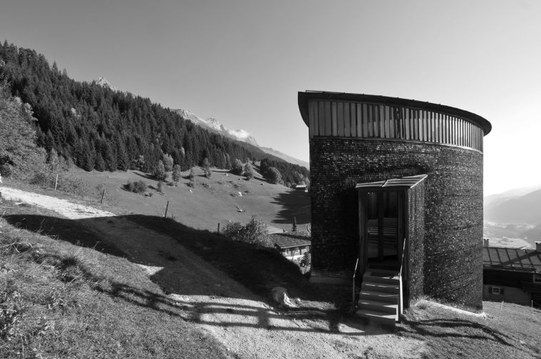 AD Classics: Saint Benedict Chapel / Peter Zumthor