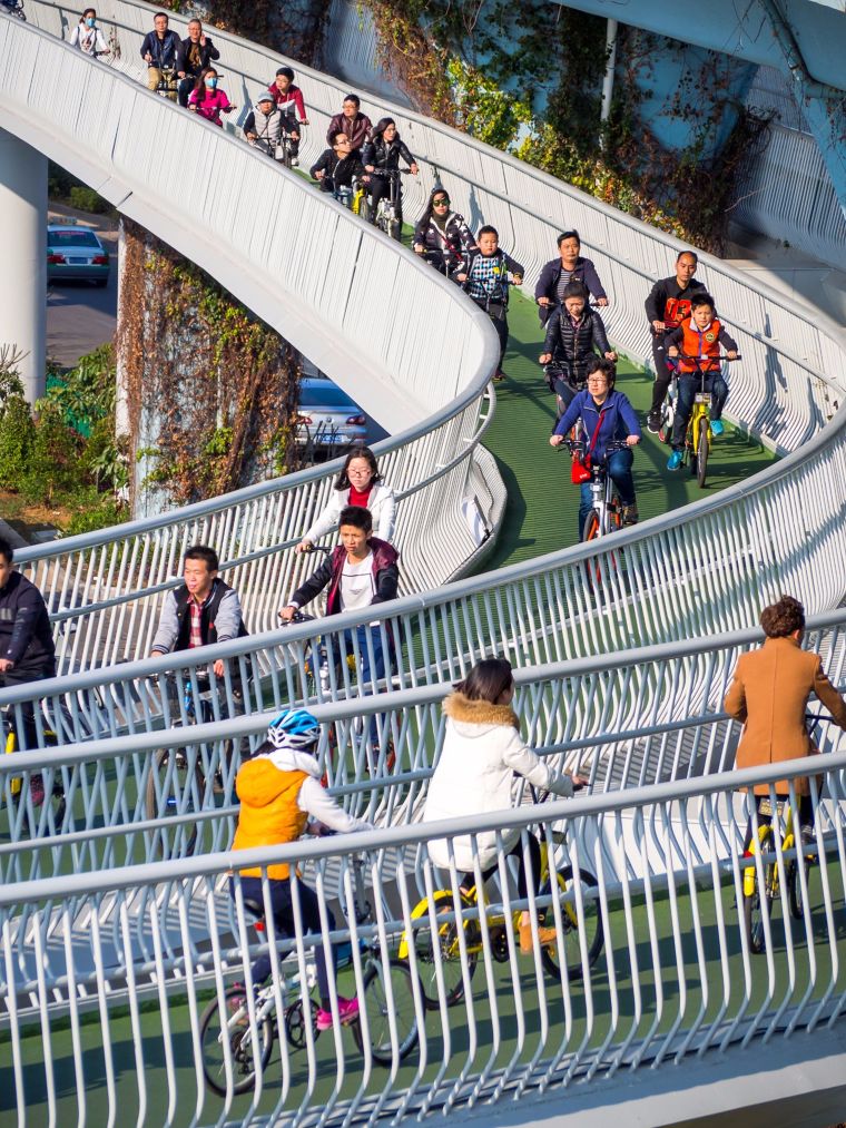 แก้ปัญหาจราจรติดขัดของเมือง ด้วยการออกแบบทางปั่นจักรยานอย่างสร้างสรรค์"Xiamen Bicycle Skyway" ภาพประกอบ