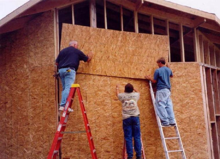 วัสดุเเนะนำ : ไม้อัด OSB (Oriented Strand Board)  กับคุณสมบัติที่น่ารู้ก่อนจะนำเอาไปใช้งาน ภาพประกอบ